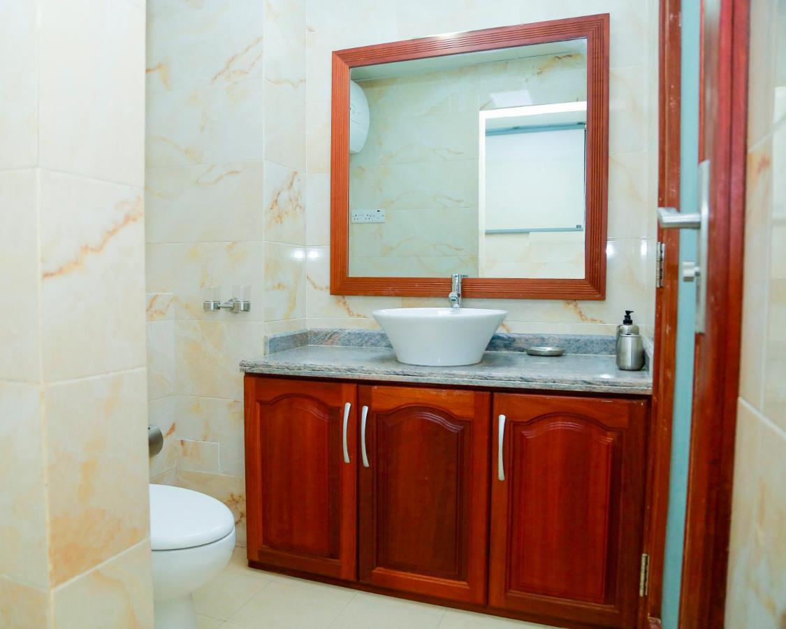 Palm Village Νταρ ες Σαλάμ Εξωτερικό φωτογραφία